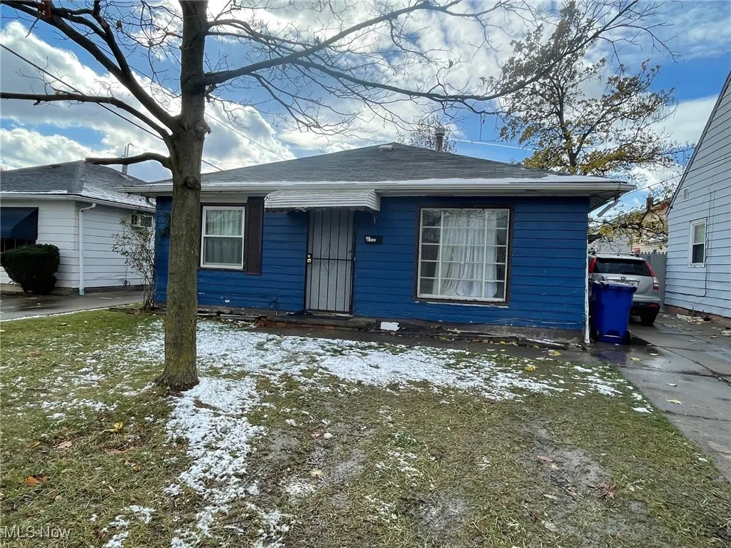 Welcome to 930 Wayside