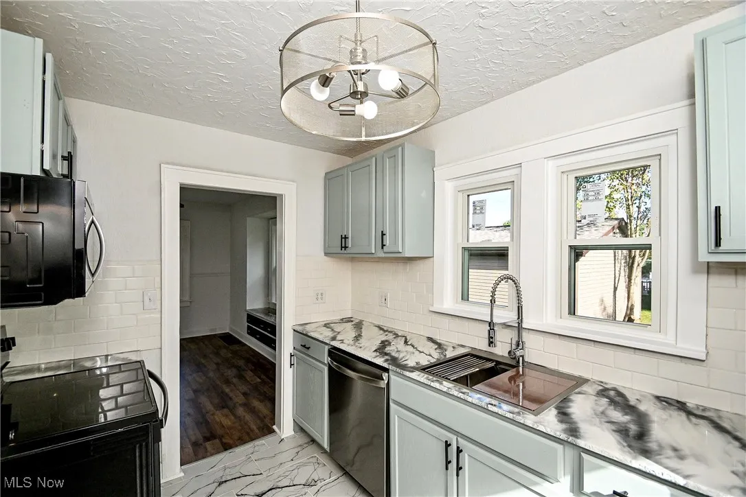 401 Madison Street, Ravenna, Ohio 44266,MLS Now Listing ID