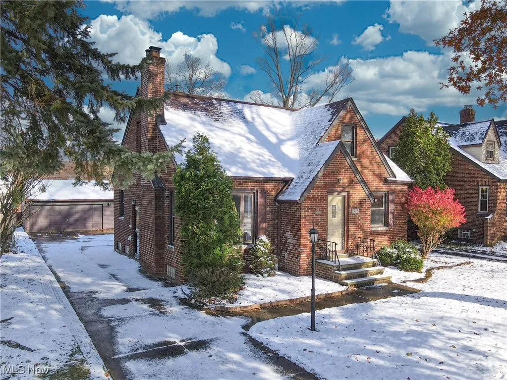 9516 Elsmere Drive, Parma, Ohio 44130,MLS Now Listing ID