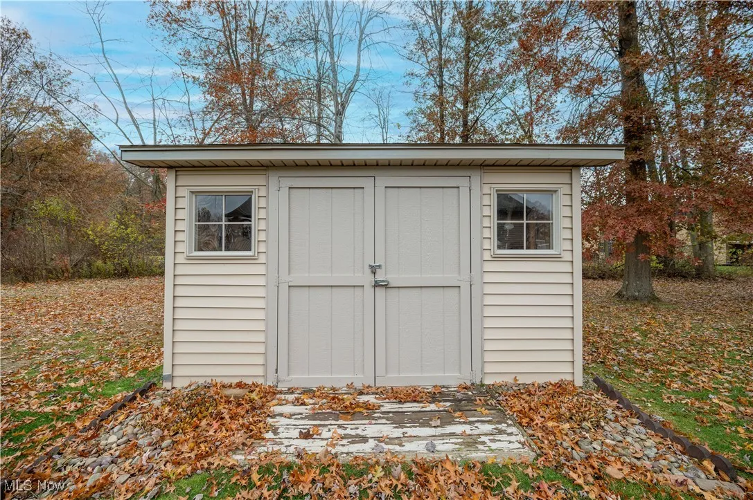 6530 Woodridge Way, Lordstown, Ohio 44481,MLS Now Listing ID