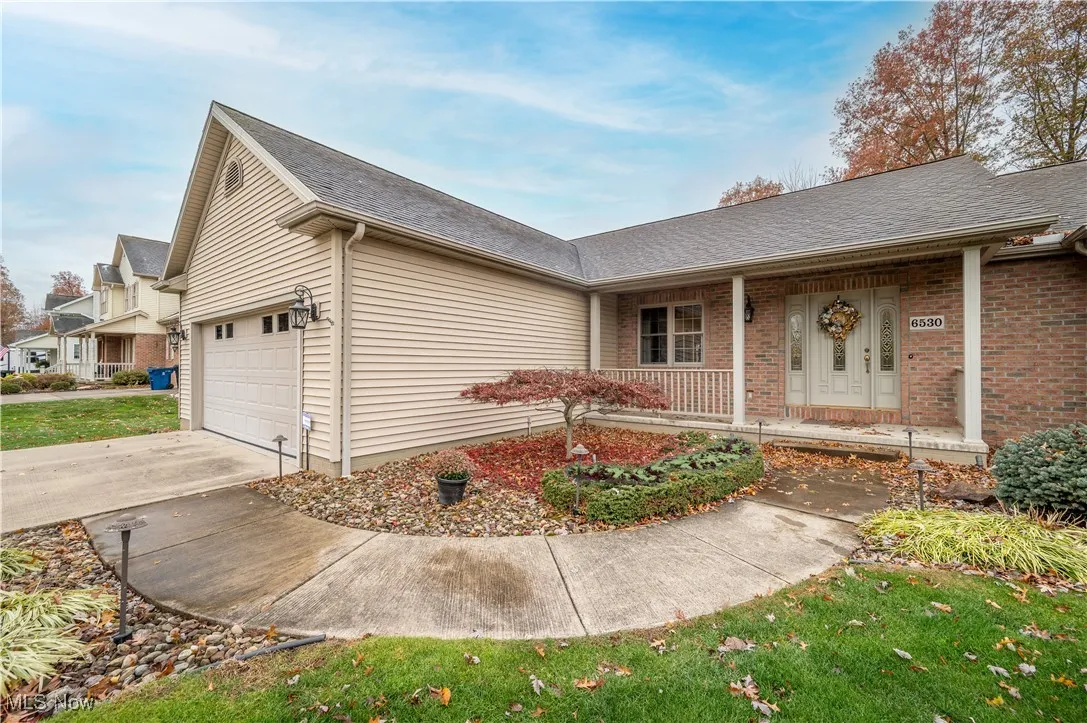 6530 Woodridge Way, Lordstown, Ohio 44481,MLS Now Listing ID