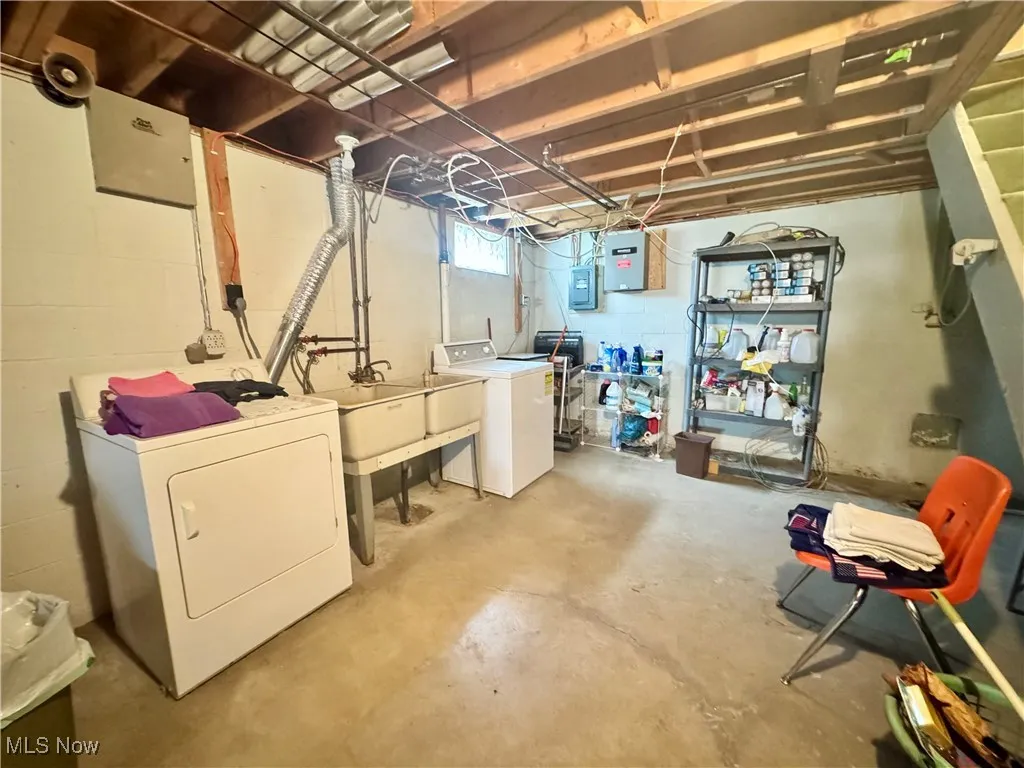 8167 Bendemeer Drive, Youngstown, Ohio 44514,MLS Now Listing ID