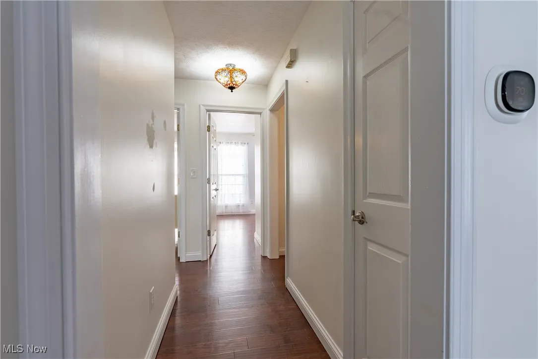 Hallway to bedrooms and laundry