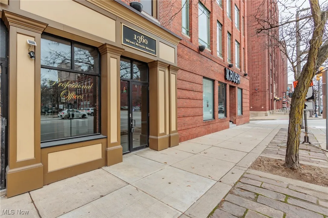 1360 W 9th Street # 330, Cleveland, Ohio 44113,MLS Now Listing ID