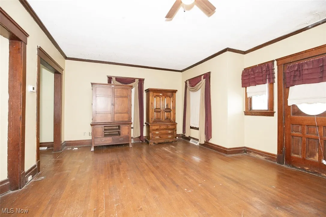 Charming and spacious Living Room.