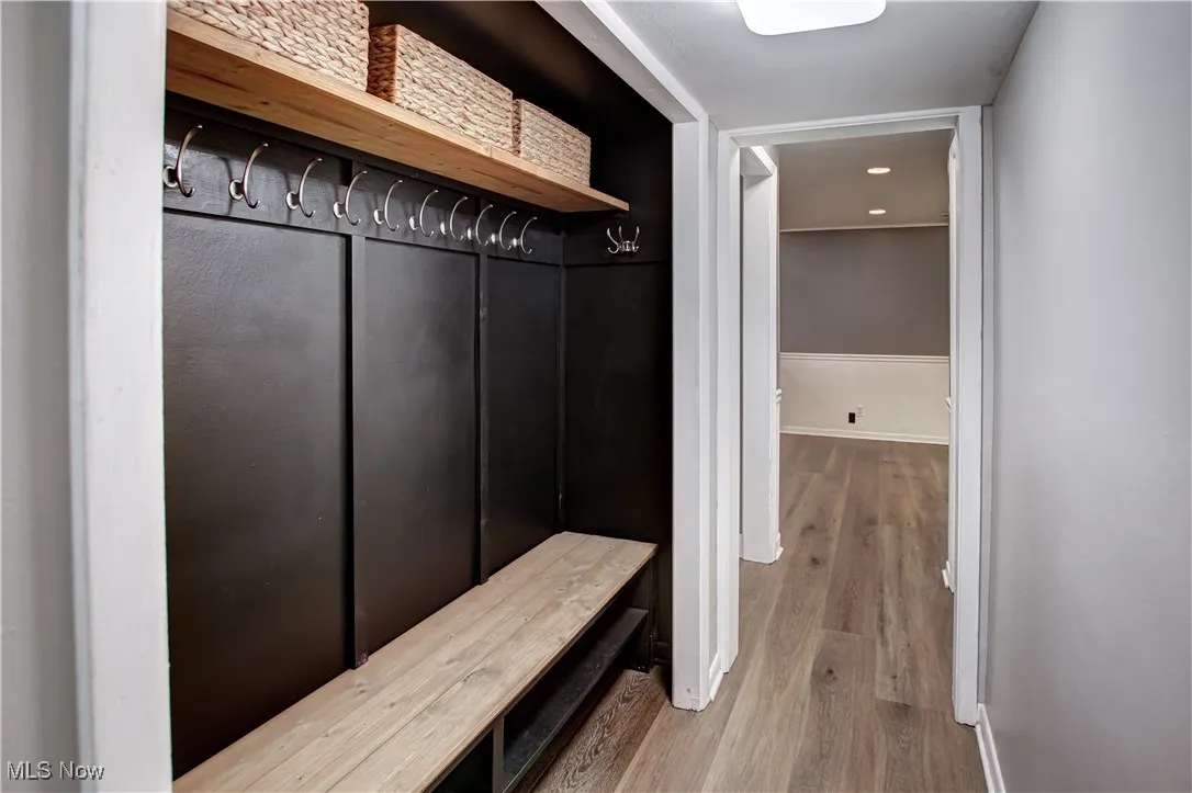 1184 Mayfair Drive, Seven Hills, Ohio 44131,MLS Now Listing ID