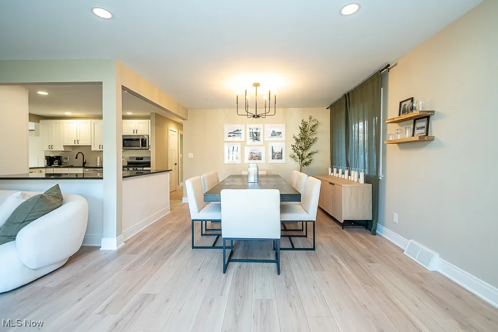 900 N Skyline Drive, Seven Hills, Ohio 44131,MLS Now Listing ID