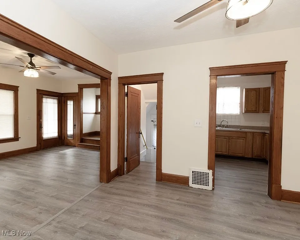 638 E Broad Street, Elyria, Ohio 44035,MLS Now Listing ID