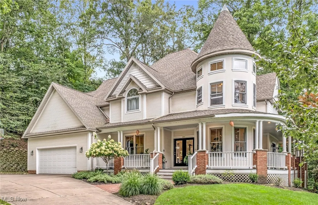 8851 Spring Valley Drive, Broadview Heights, Ohio 44147,MLS Now Listing ID