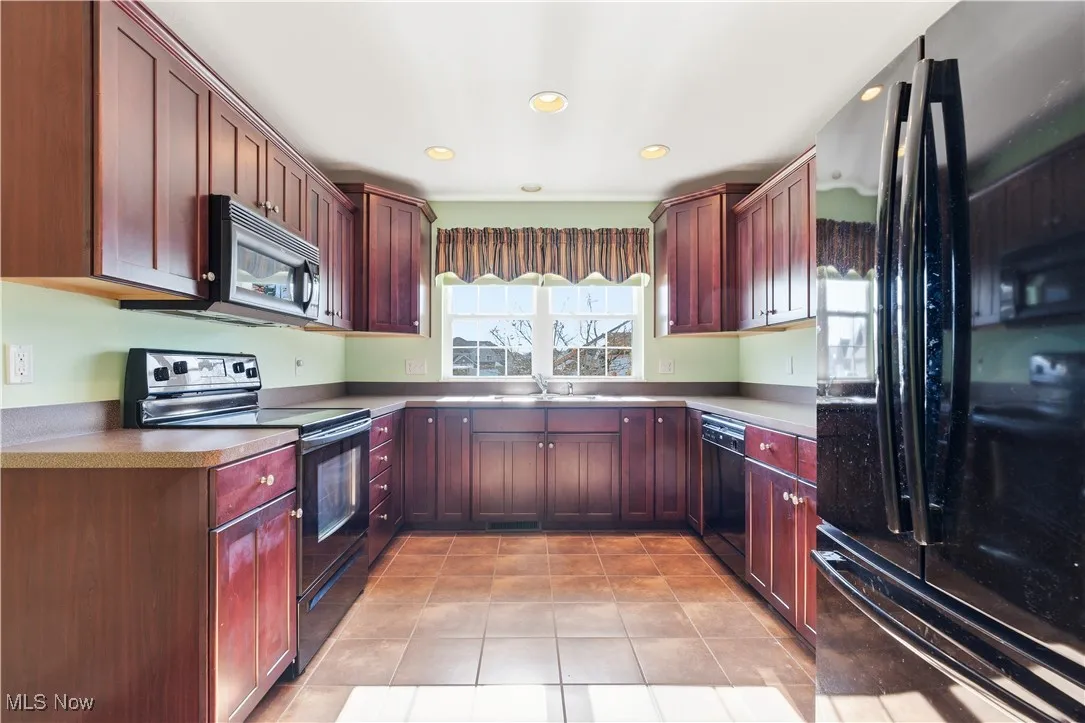 4713 Doral Drive, Brunswick, Ohio 44212,MLS Now Listing ID