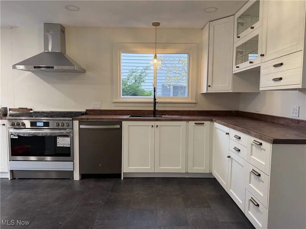 320 Missouri Avenue, Lorain, Ohio 44052,MLS Now Listing ID