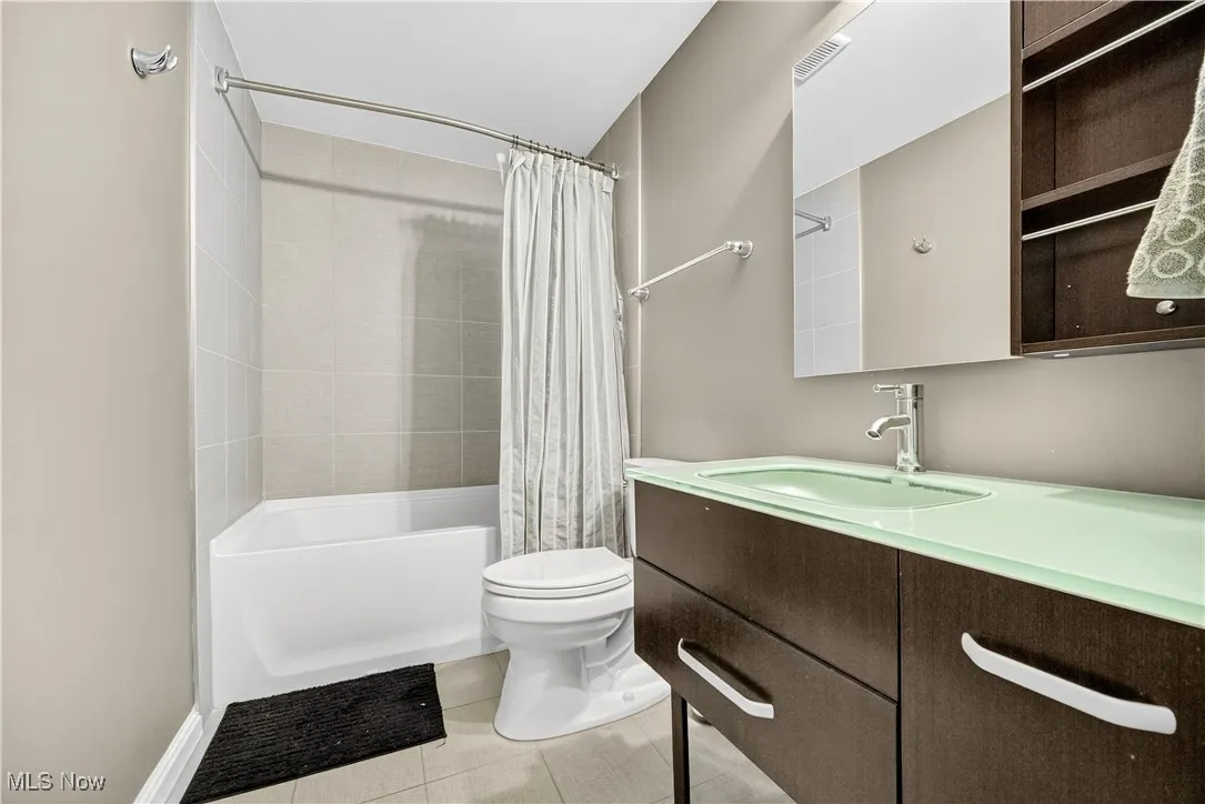 1237 Washington Avenue, Cleveland, Ohio 44113,MLS Now Listing ID