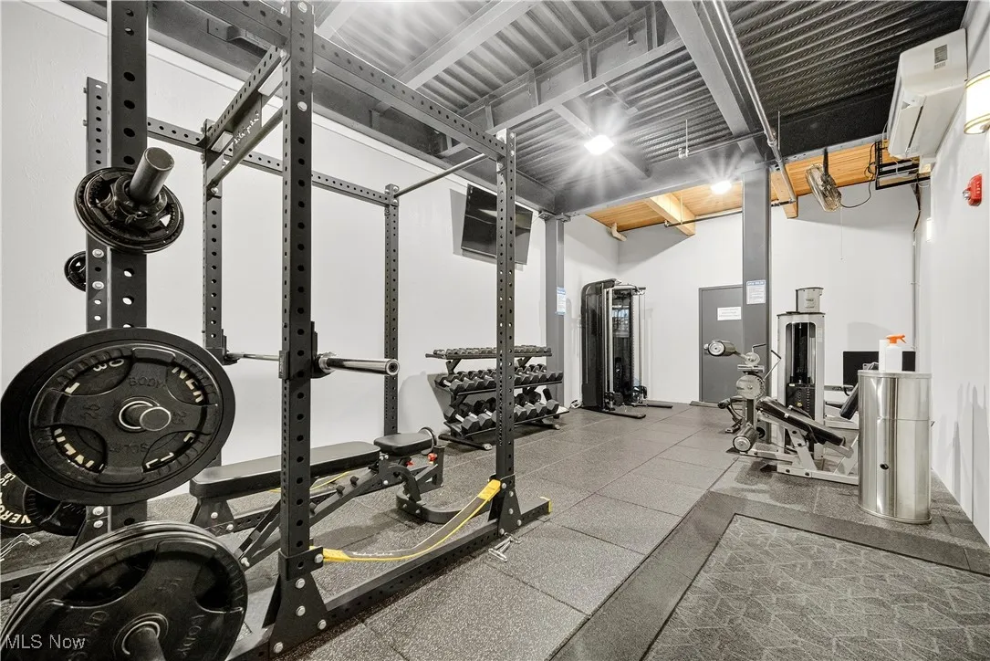 1237 Washington Avenue, Cleveland, Ohio 44113,MLS Now Listing ID