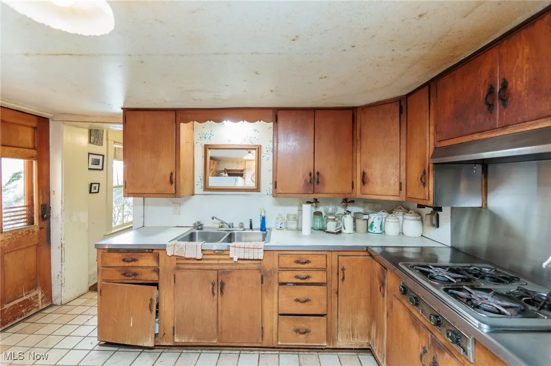 24105 Chardon Road, Euclid, Ohio 44143,MLS Now Listing ID