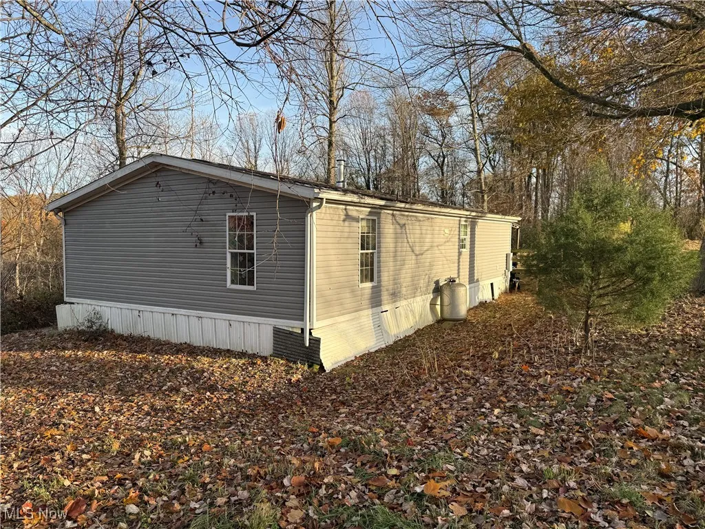 View of side of home