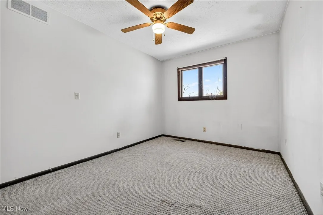 646 Dunny Avenue, Sheffield Lake, Ohio 44054,MLS Now Listing ID