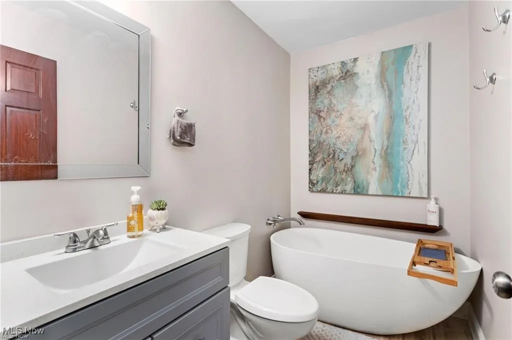 1452 Buckingham Gate Boulevard, Cuyahoga Falls, Ohio 44221,MLS Now Listing ID