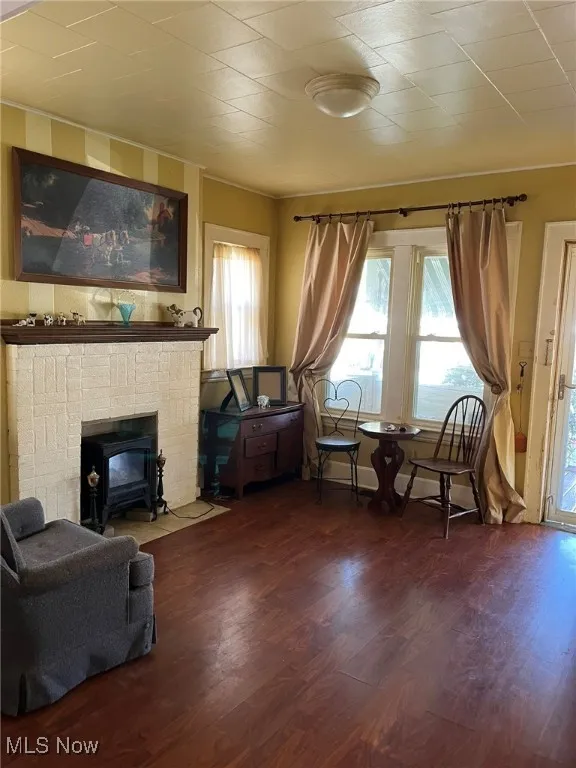 Photo taken when furnished.