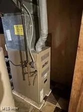 Utilities with heating unit