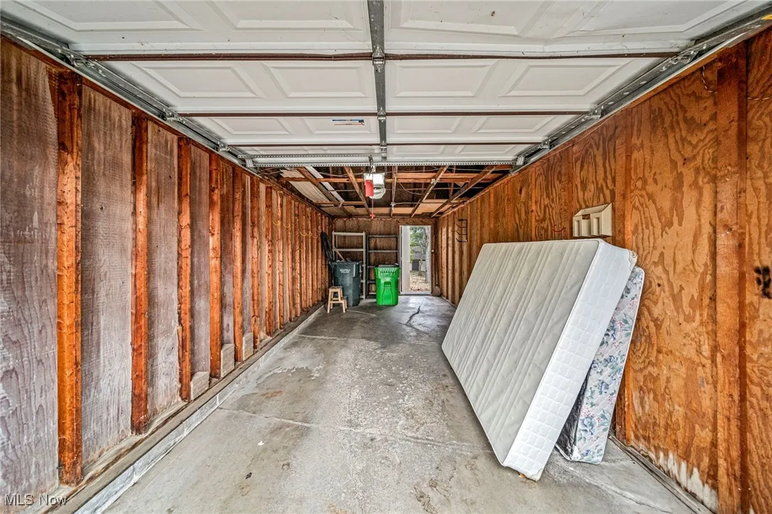 Here It Is - Cozy Place For Your Vehicle