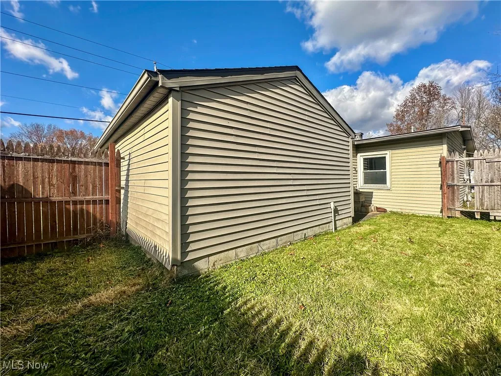 401 Indiana Avenue, Girard, Ohio 44420,MLS Now Listing ID