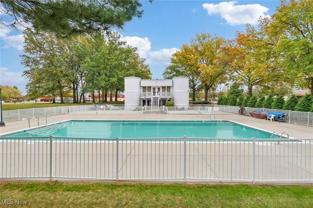 231 Deepwood Drive, Wadsworth, Ohio 44281,MLS Now Listing ID