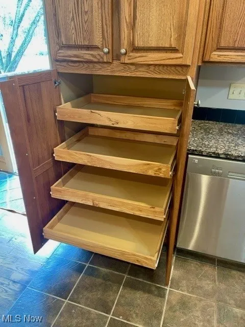 304 S Munroe Road, Tallmadge, Ohio 44278,MLS Now Listing ID