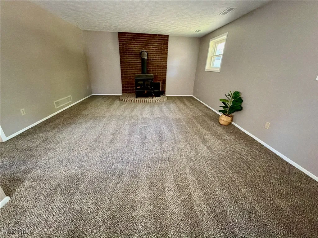 304 S Munroe Road, Tallmadge, Ohio 44278,MLS Now Listing ID