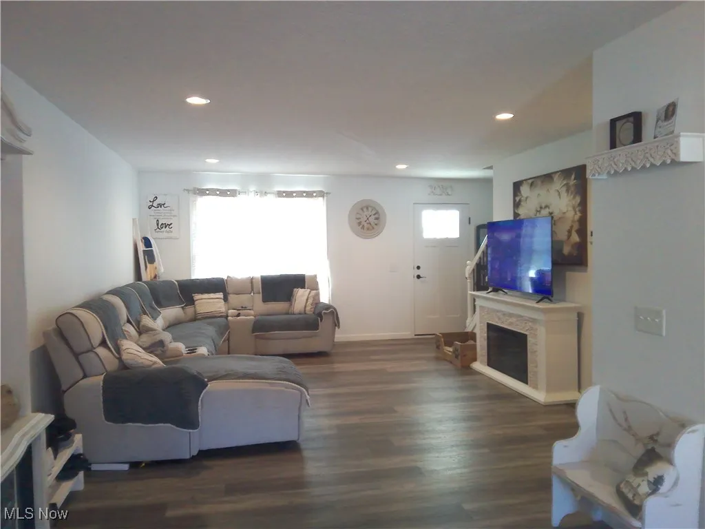 878 Liberty Court, Massillon, Ohio 44647,MLS Now Listing ID