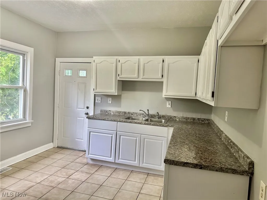 528 E 109th Street, Cleveland, Ohio 44108,MLS Now Listing ID