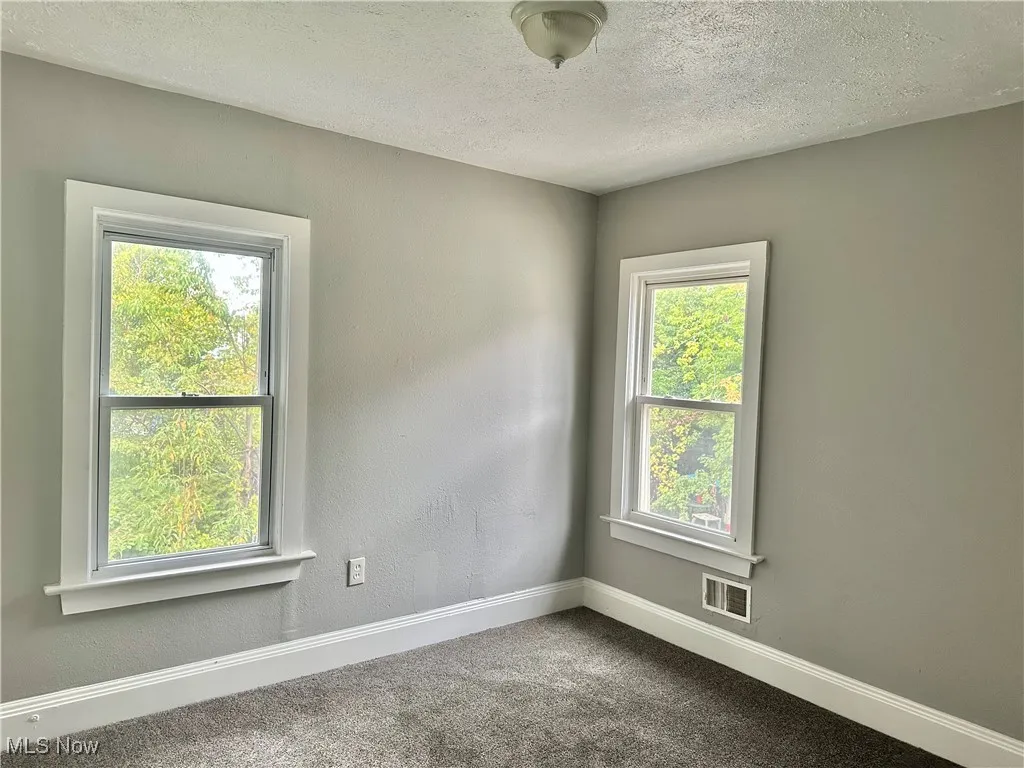 528 E 109th Street, Cleveland, Ohio 44108,MLS Now Listing ID