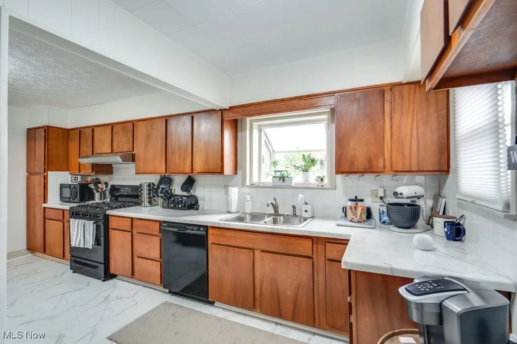 615 N Firestone Boulevard, Akron, Ohio 44306,MLS Now Listing ID