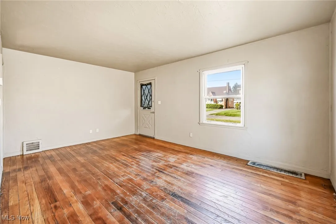 827 E Avondale Avenue, Youngstown, Ohio 44502,MLS Now Listing ID