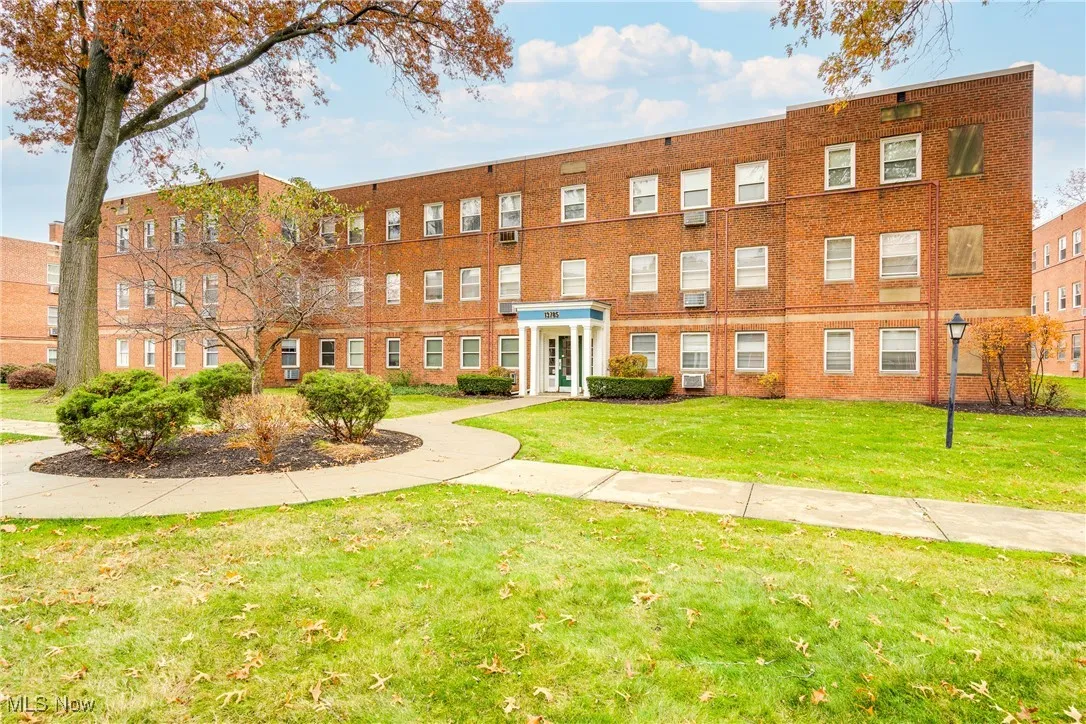 13785 Cedar Road # 302d, South Euclid, Ohio 44118,MLS Now Listing ID