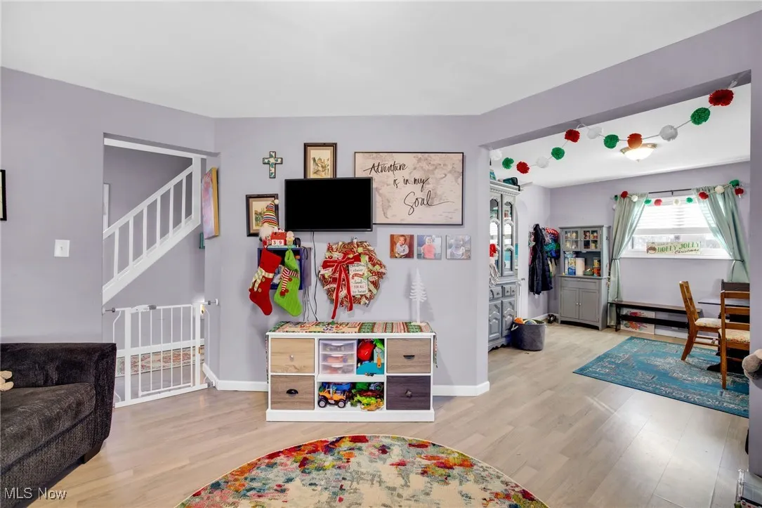 986 Shannon Avenue, Barberton, Ohio 44203,MLS Now Listing ID