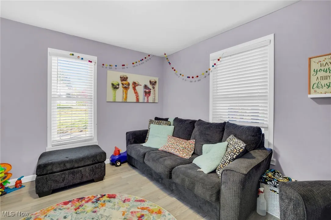 986 Shannon Avenue, Barberton, Ohio 44203,MLS Now Listing ID