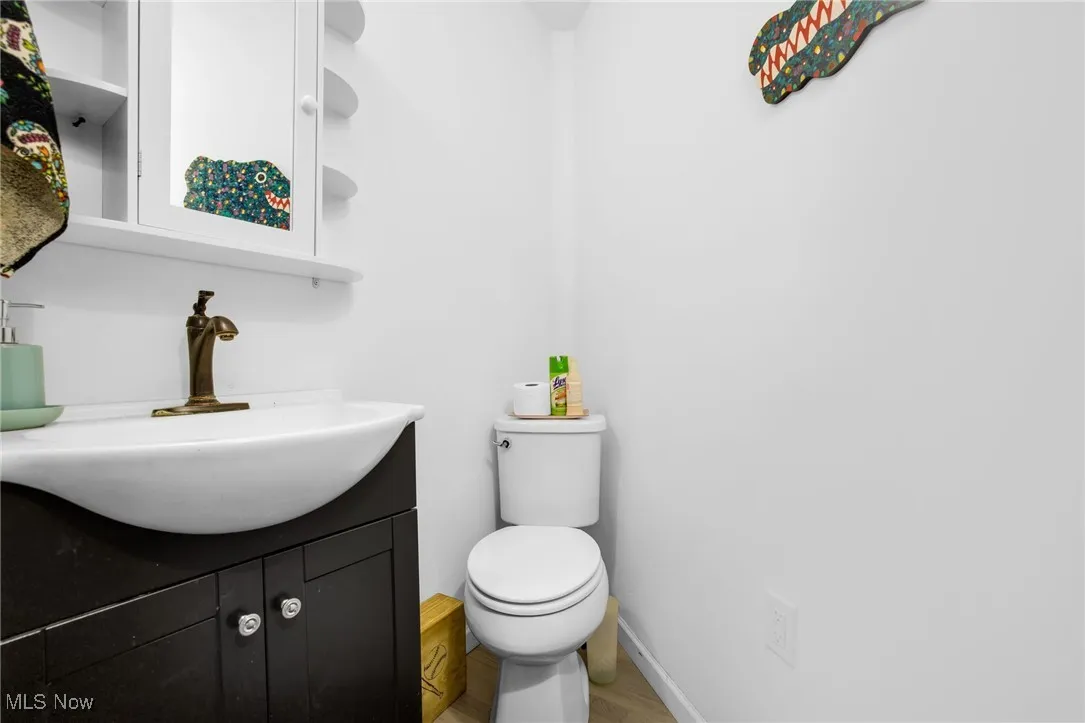 986 Shannon Avenue, Barberton, Ohio 44203,MLS Now Listing ID