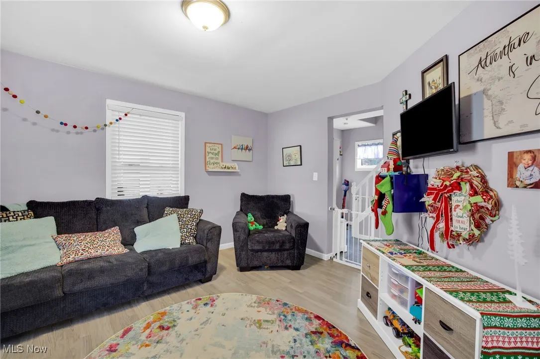 986 Shannon Avenue, Barberton, Ohio 44203,MLS Now Listing ID