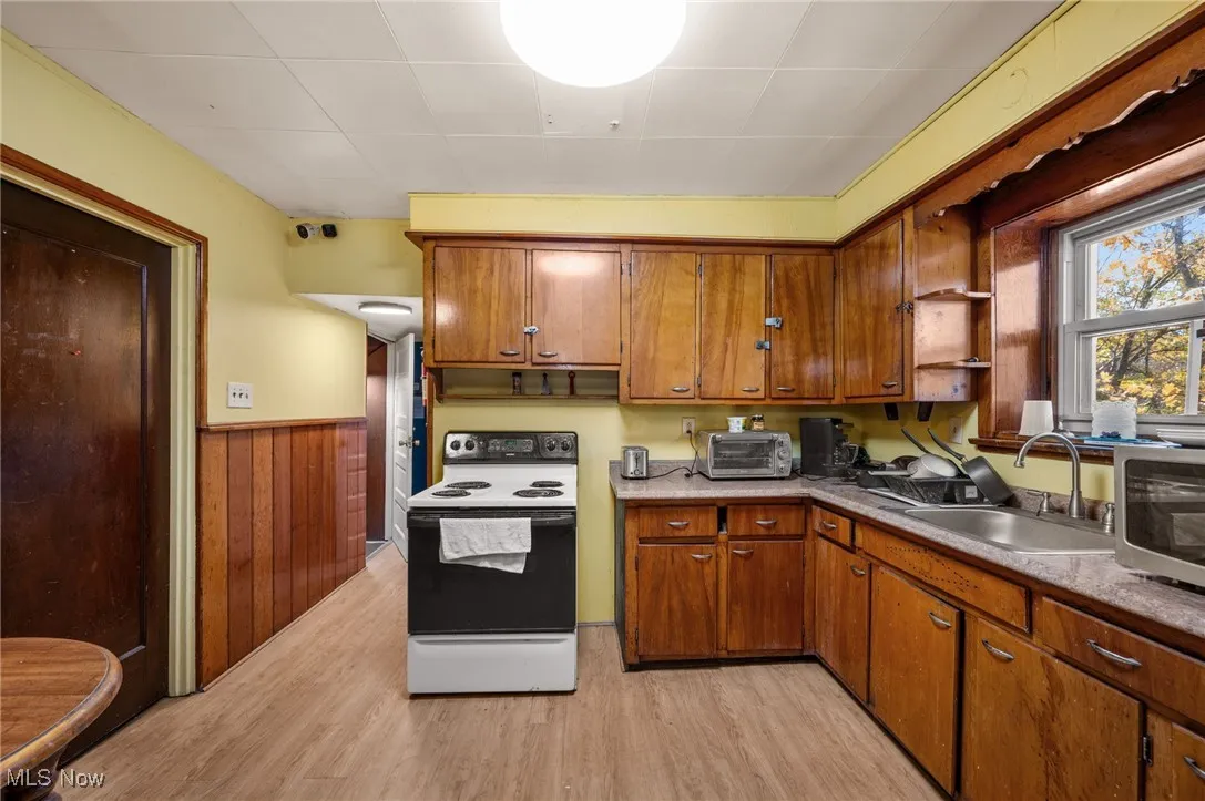 920 Broadway Avenue, Bedford, Ohio 44146,MLS Now Listing ID