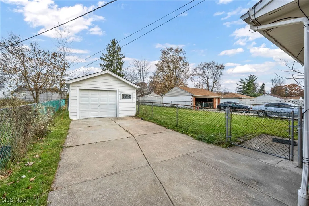 Detached garage with driveway