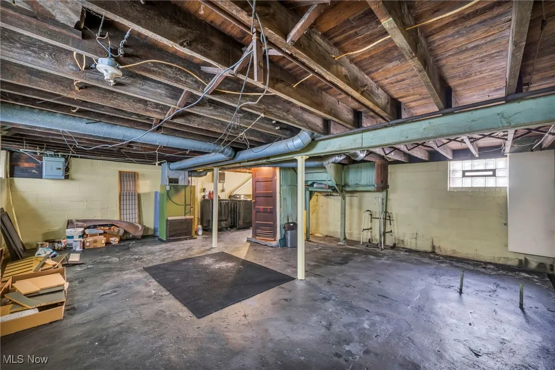 Below grade area with heating unit