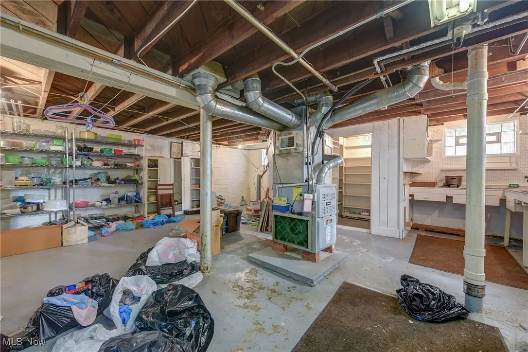 Below grade area with heating unit