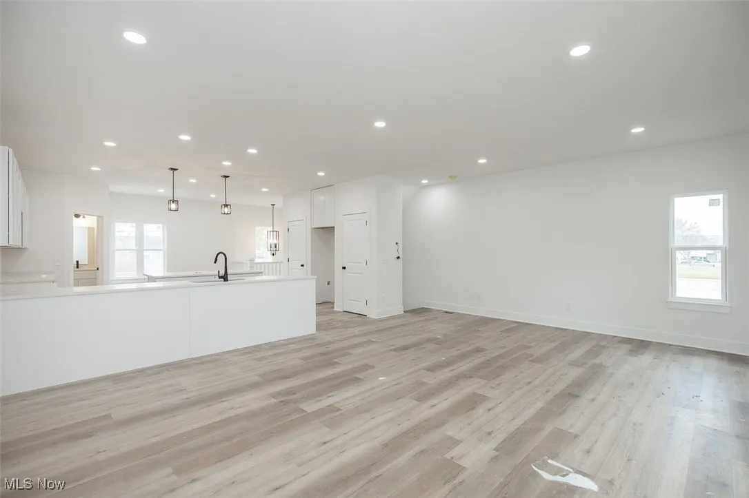 1053 Peach Boulevard, Willoughby, Ohio 44094,MLS Now Listing ID