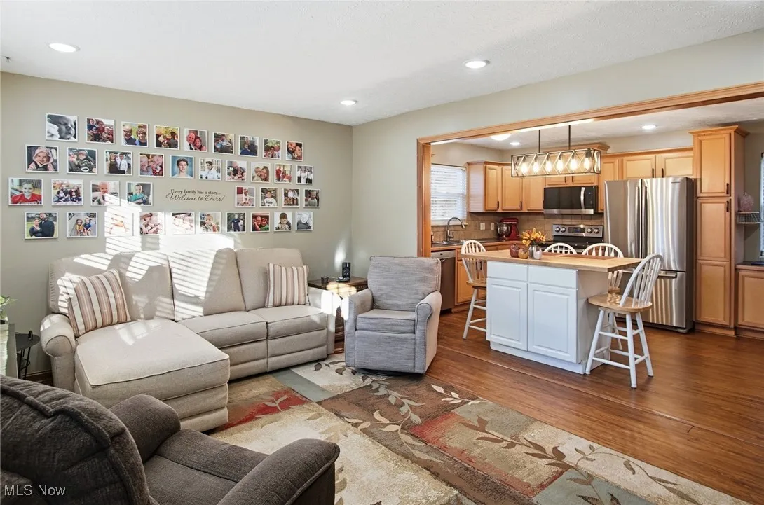 1721 Northmoreland Boulevard, Cuyahoga Falls, Ohio 44221,MLS Now Listing ID