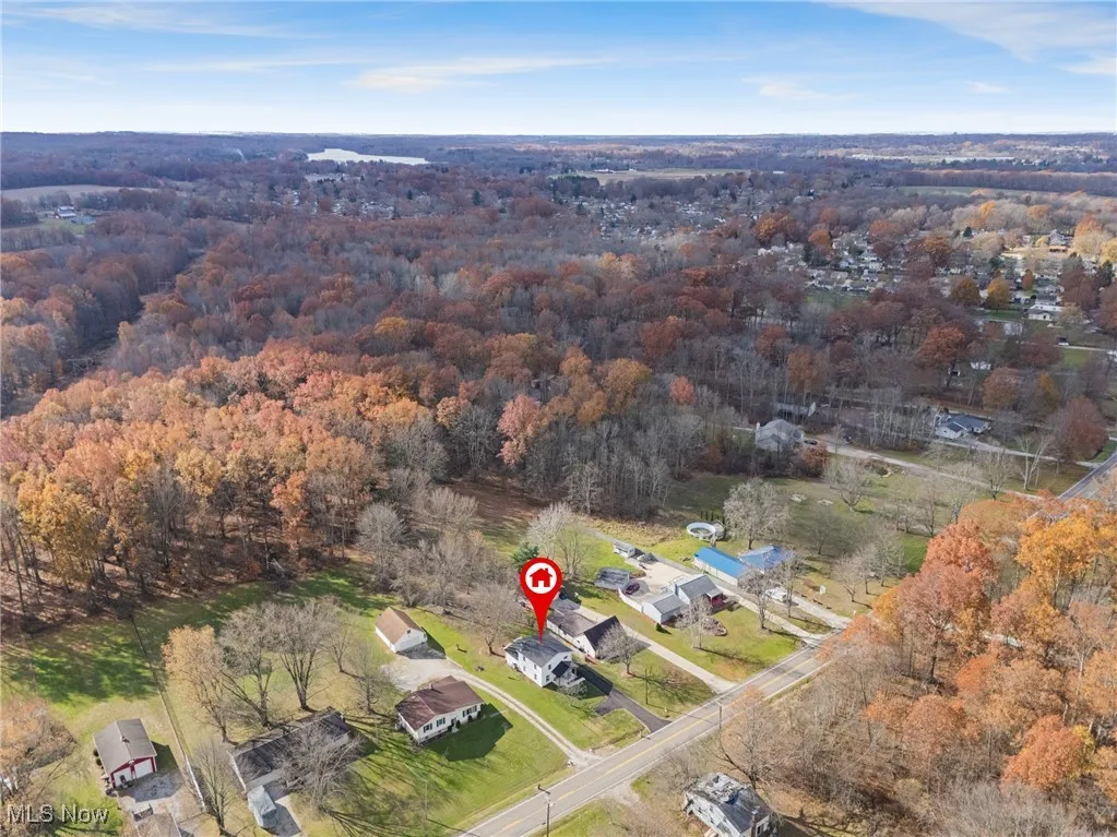 Aerial view of property and surrounding area