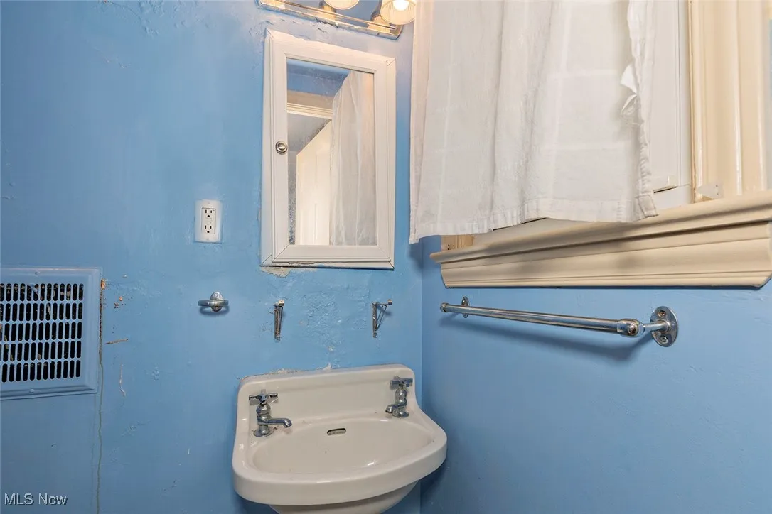 Bathroom with a sink