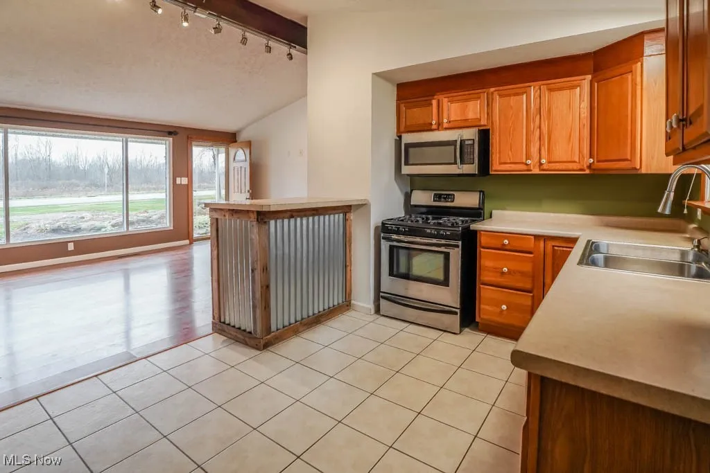 8828 State Route 14, Streetsboro, Ohio 44241,MLS Now Listing ID