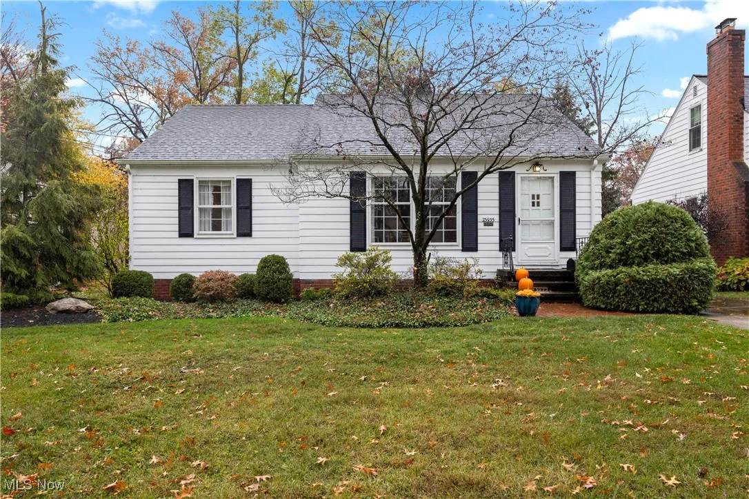 The tree lined street makes a great first impression!