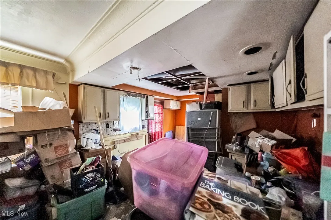 6815 Ridgewood Avenue, Parma, Ohio 44129,MLS Now Listing ID