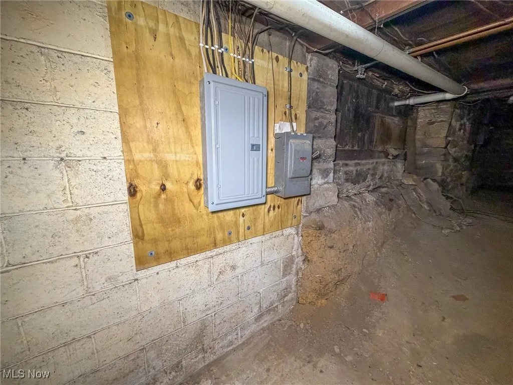 906 May Street, East Liverpool, Ohio 43920,MLS Now Listing ID